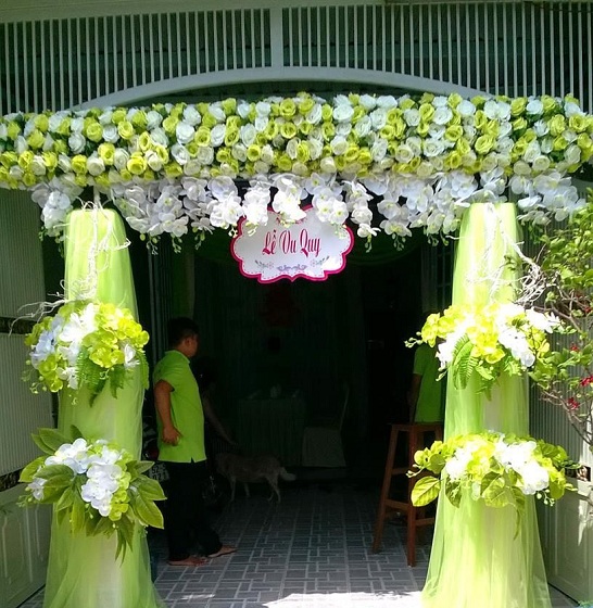 Chọn hoa lan trang trí đám cưới