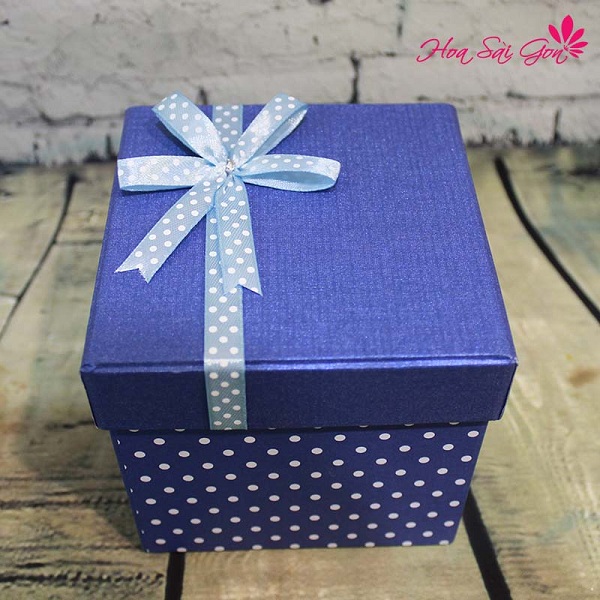 Hãy để hộp quà trở thành nhịp cầu gắn kết tình cảm chân thành giữa mọi người