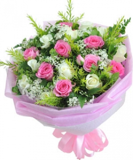Hoa là món quà ý nghĩa dành tặng cho những người thân yêu của mình