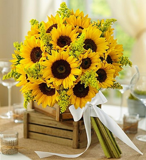 Tặng hoa sinh nhật màu vàng nói về cảm xúc và sự chân thành