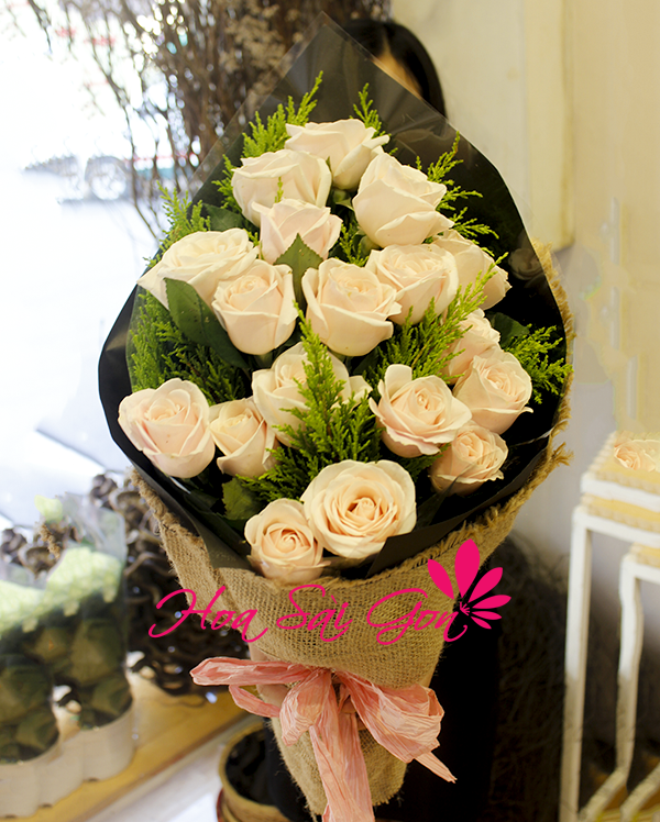 Mỗi một bông hoa đều được chúng tôi chọn lựa và tạo nên bó hoa đẹp nhất gửi đến khách hàng