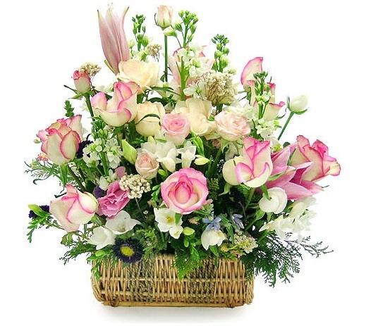 Tặng hoa cho mẹ chồng với những bó hoa hay giỏ hoa phù hợp với tính cách là được