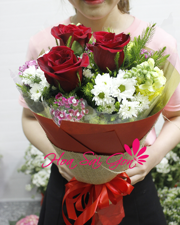Bó hoa xinh đẹp dành tặng cho các chị em phụ nữ