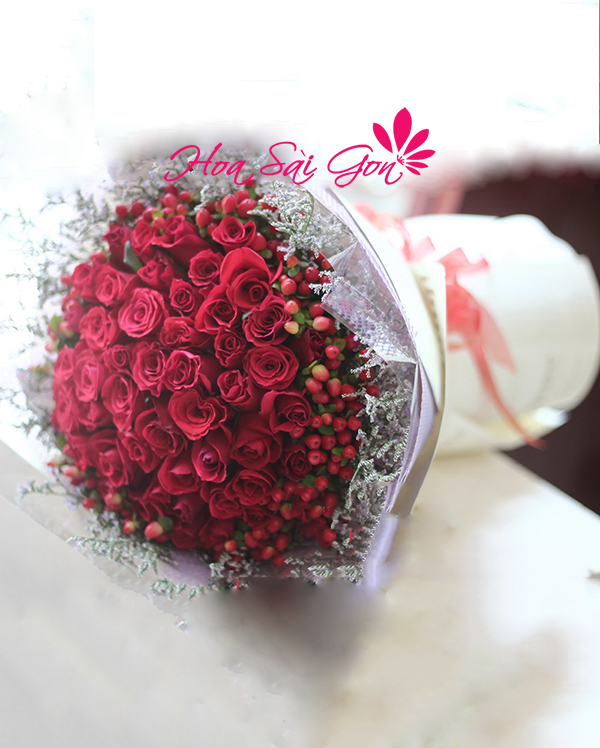 Hãy lựa chọn dịch vụ điện hoa để trao tặng món quà ý nghĩa này đến người ấy nếu hai bạn ở xa nhau
