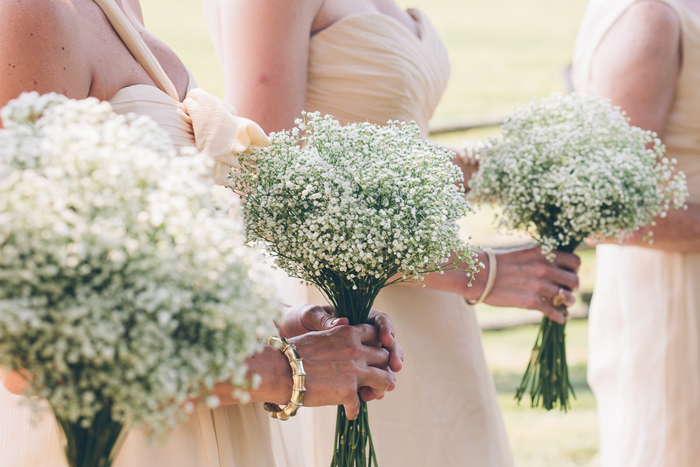 Bó hoa cưới cầm tay baby còn phù hợp với tất cả các vóc dáng của mọi cô dâu
