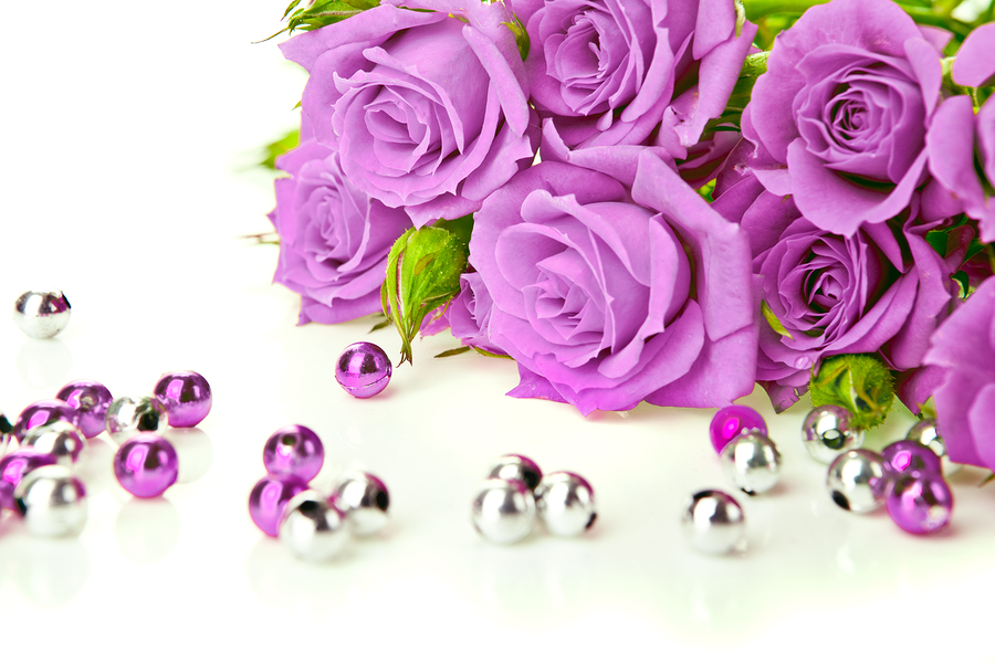 Hoa hồng tím tượng trưng cho tình yêu chân thành và chung thủy