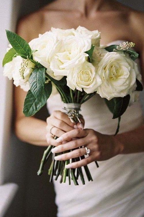 Chọn hoa hồng lãng mạn cho ngày cưới phong cách phương Tây