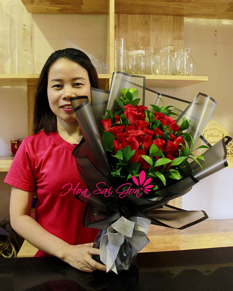 Chủ shop hoa tươi Hoa Sài Gòn  - Chị Lê Thị Lễ
