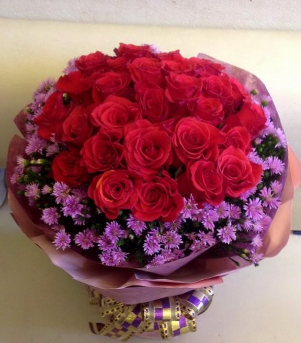 Khi được nhận một bó hoa hồng thì bạn chính là người giữ vị trí đặc biệt trong lòng của anh ấy đó!
