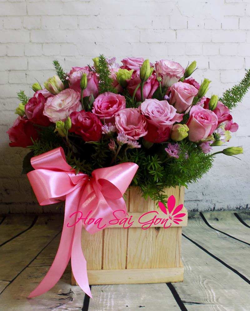 Hộp hoa xinh đẹp rạng ngời và đầy ý nghĩa chân thành Hộp hoa xinh đẹp rạng ngời và đầy ý nghĩa chân thành