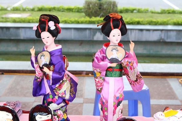 Lễ hội Fuji Matsuri Hà Nội lung linh với đường hoa Tử Đằng