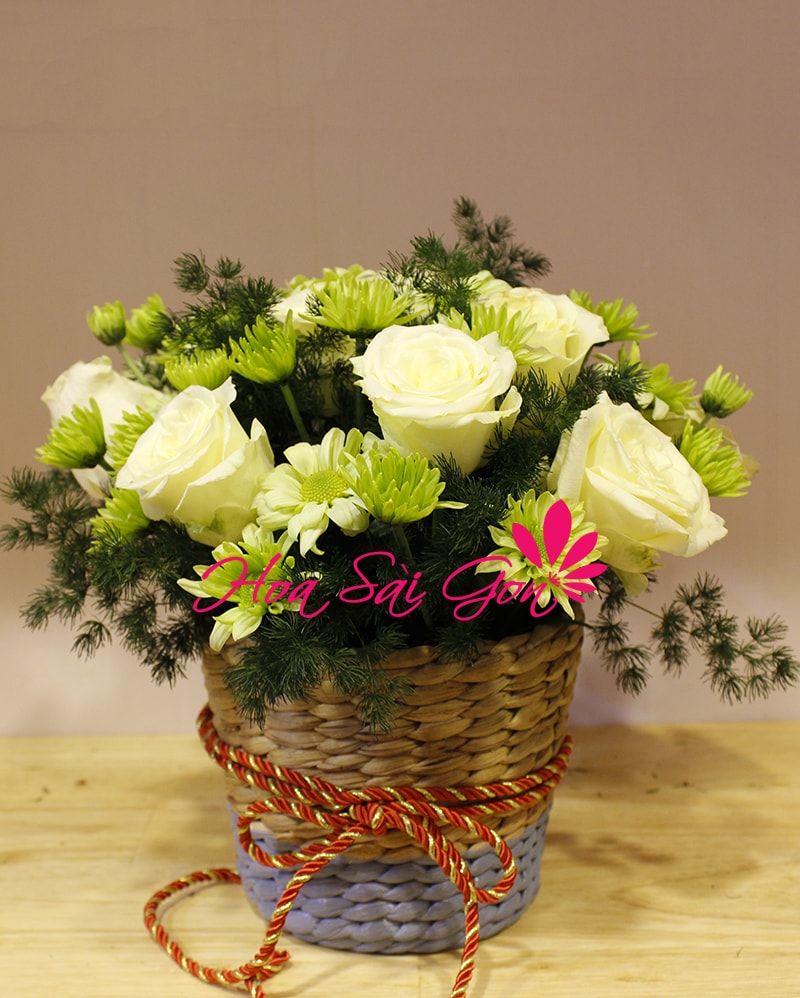 Giỏ hoa Tình xưa ra đời chính là món quà tuyệt vời giúp làm dịu mát mọi tâm hồn Giỏ hoa Tình xưa ra đời chính là món quà tuyệt vời giúp làm dịu mát mọi tâm hồn