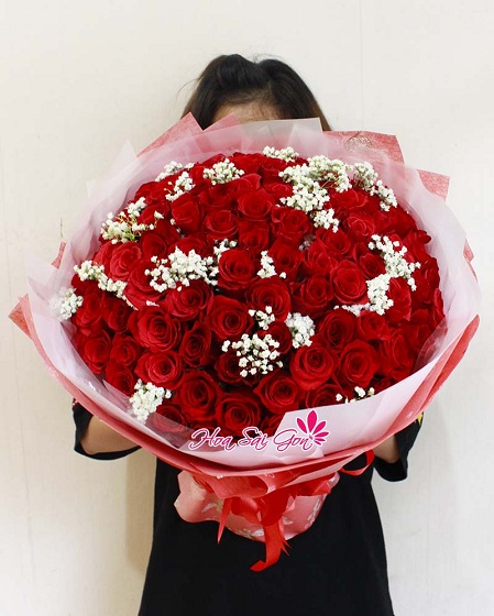 Hoa hồng không chỉ dành cho tình yêu lứa đôi mà còn được dùng trong ngày lễ Vu Lan