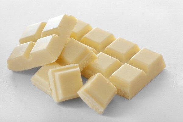 Chocolate trắng được ưa chuộng trong Valentine Trắng thay vì những loại chocolate thông thường