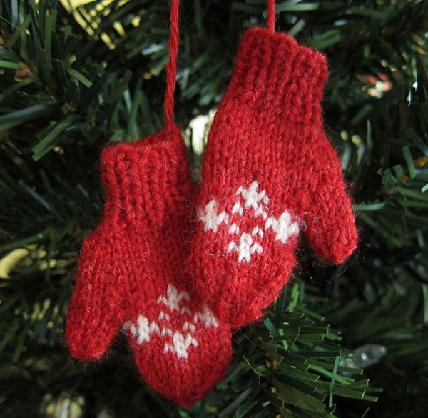 Bạn có thể chọn một món quà có màu sắc nhã nhặn như một chiếc khăn tay để dành tặng người Anh