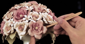 Hoa sứ nghệ thuật giá hàng nghìn đôla